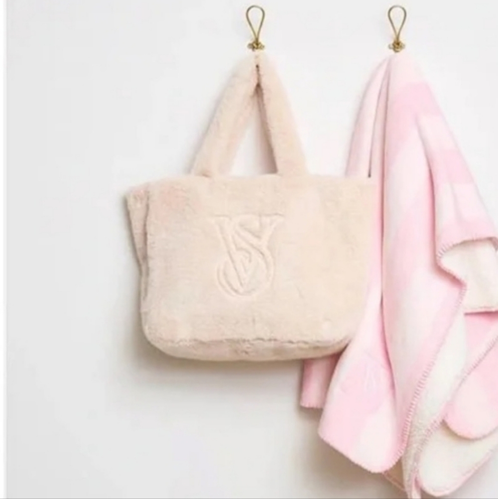 Victoria's Secret Soft Cream Tote - Picture 2 of 3